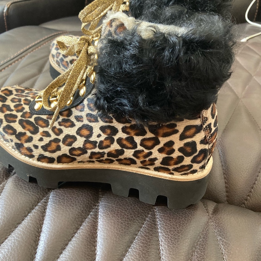 Montelliana 1965
Animal Print Cheetah Leopard Calf Hair Hiking Boots/Booties